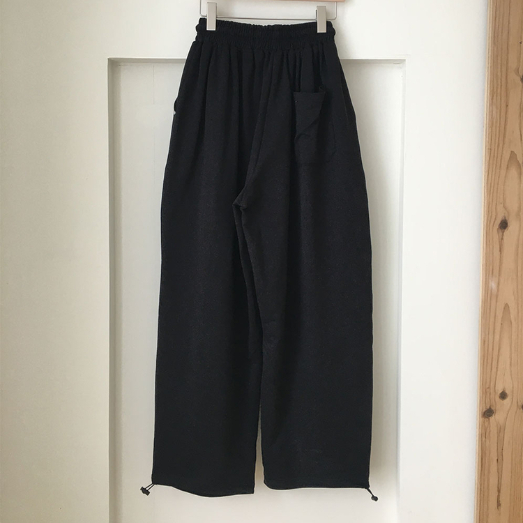 スタッズバルーンワイドトレーニングパンツ