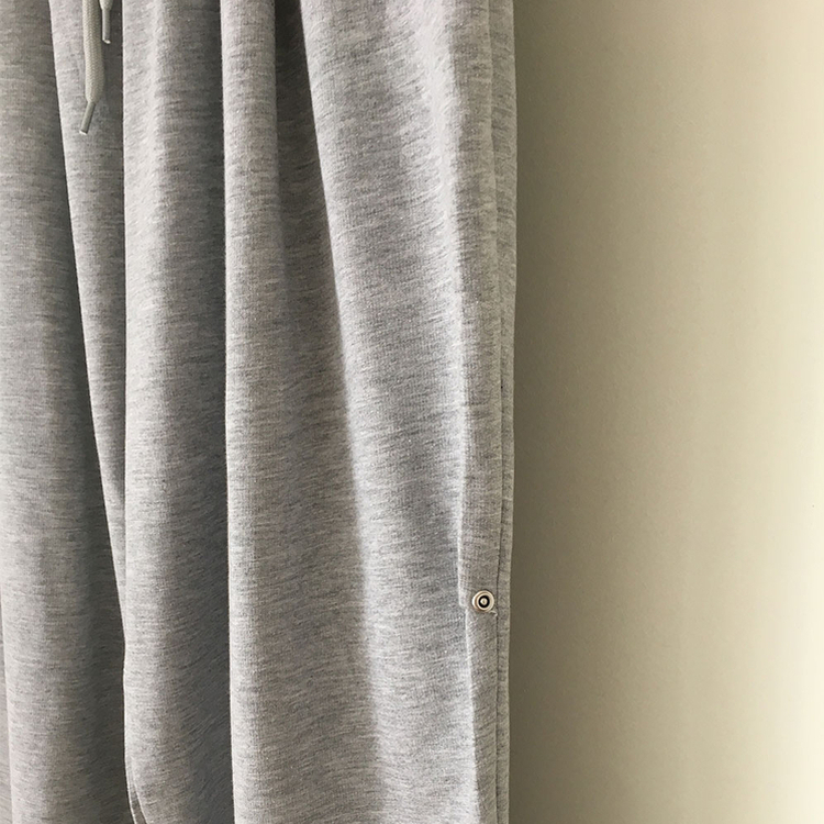 スタッズバルーンワイドトレーニングパンツ