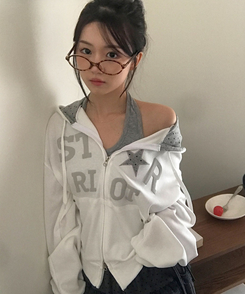 スタッズポケットドットフードジップアップ IVORY