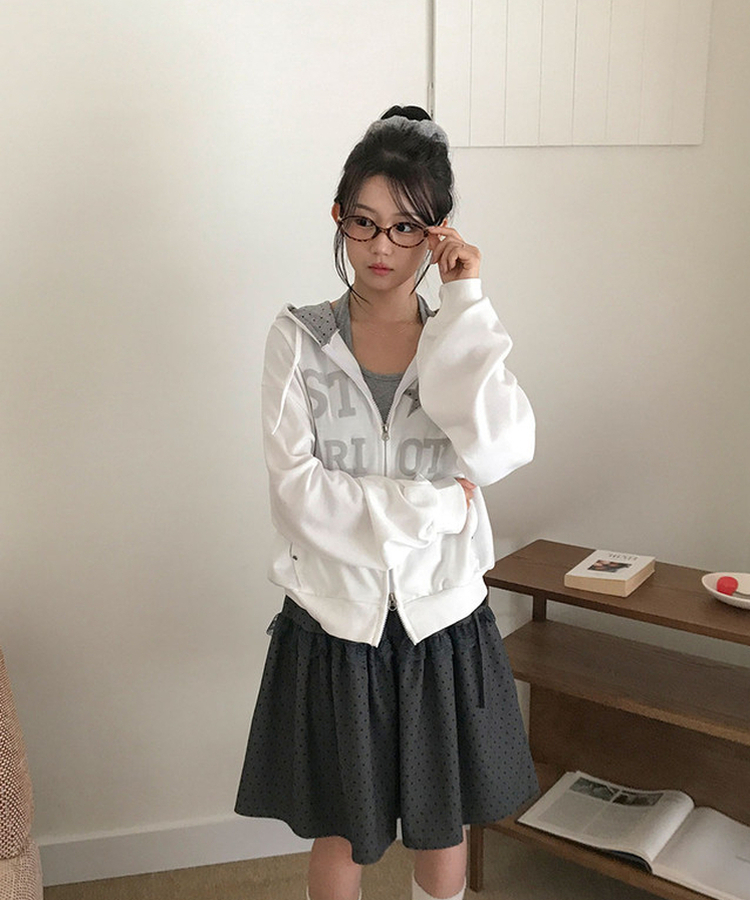 スタッズポケットドットフードジップアップ IVORY