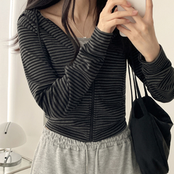 クロップドボーダージップアップ BLACK