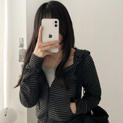 クロップドボーダージップアップ BLACK