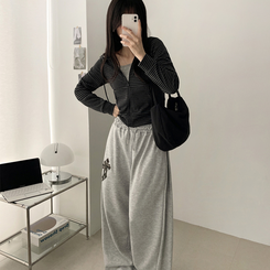 クロップドボーダージップアップ BLACK