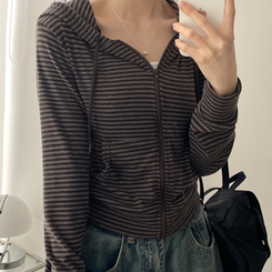 クロップドボーダージップアップ BROWN