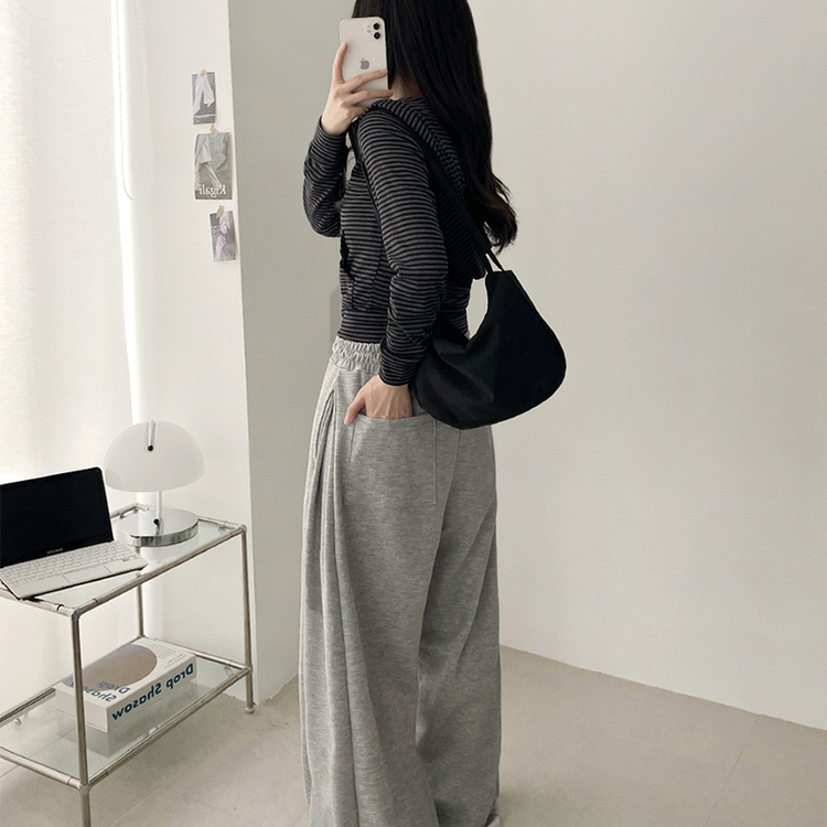 クロップドボーダージップアップ BLACK