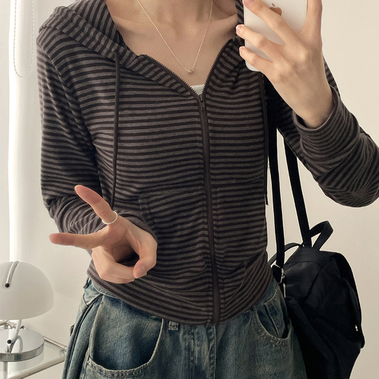 クロップドボーダージップアップ BROWN