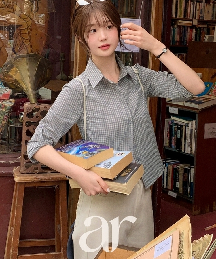 （袖ロールアップタブ／夏までずっと着用OK！／ヴィンテージムードたっぷり♥）ミニチェック タブ付き ロールアップ カラーシャツ BLUE