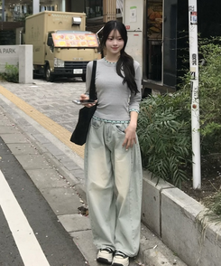 빈티지 스터드 셔링 백 블랙