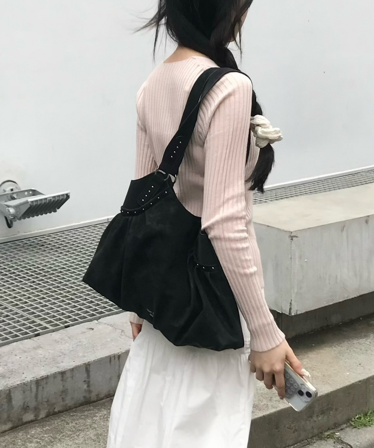 ヴィンテージスタッズシャーリングバッグ BLACK
