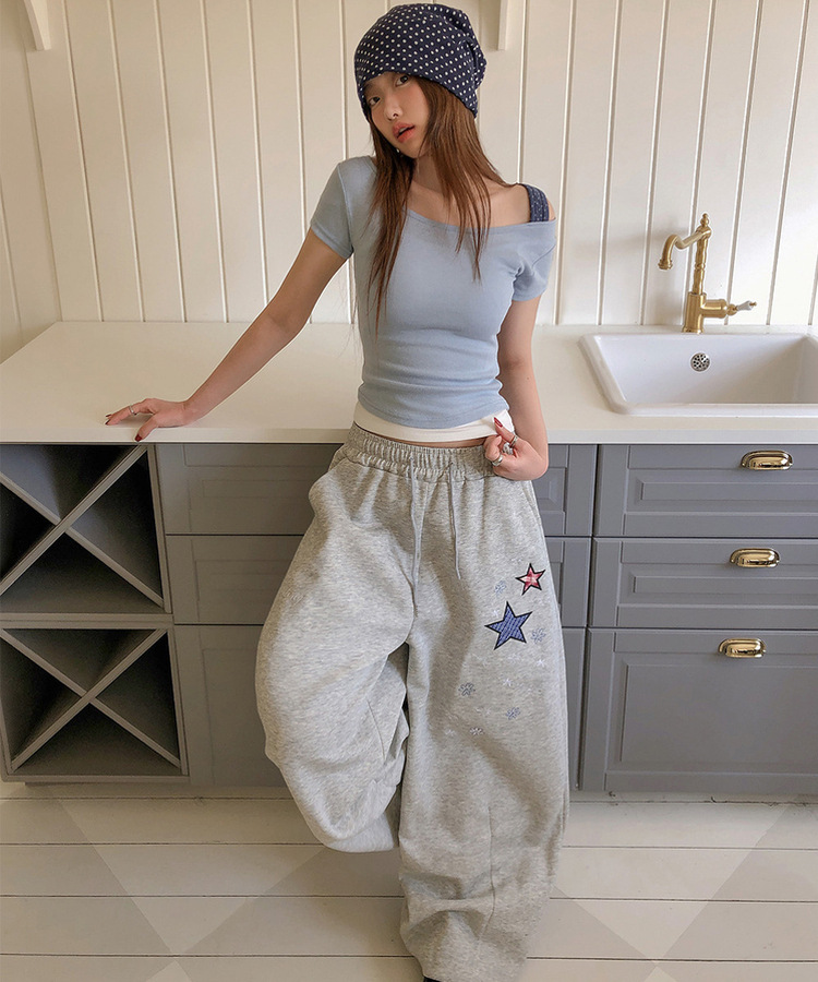星刺繍ワイドトレーニングパンツ GREY