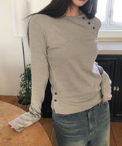 シンプル斜めボタン長袖Tシャツ MOCHA