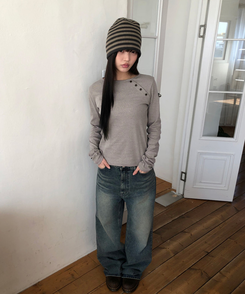 シンプル斜めボタン長袖Tシャツ MOCHA