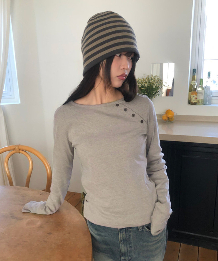 シンプル斜めボタン長袖Tシャツ MOCHA