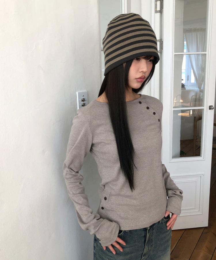 シンプル斜めボタン長袖Tシャツ MOCHA