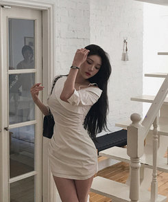 ワンオフショルダーシャーリングミニワンピース WHITE