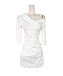 ワンオフショルダーシャーリングミニワンピース