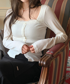 レーズスクエアネックTシャツ CREAM