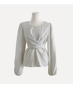 バックリボンツイストラップブラウス