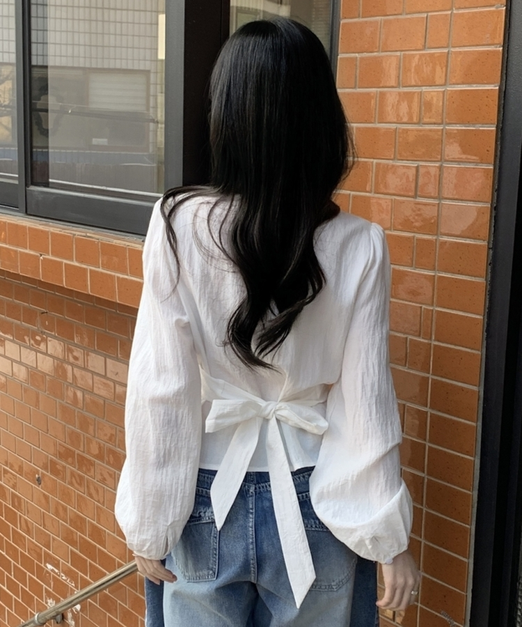バックリボンツイストラップブラウス WHITE