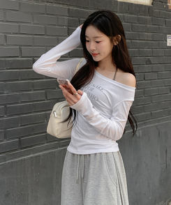 【キーリング付き】シアリングリボンショルダーバッグ IVORY