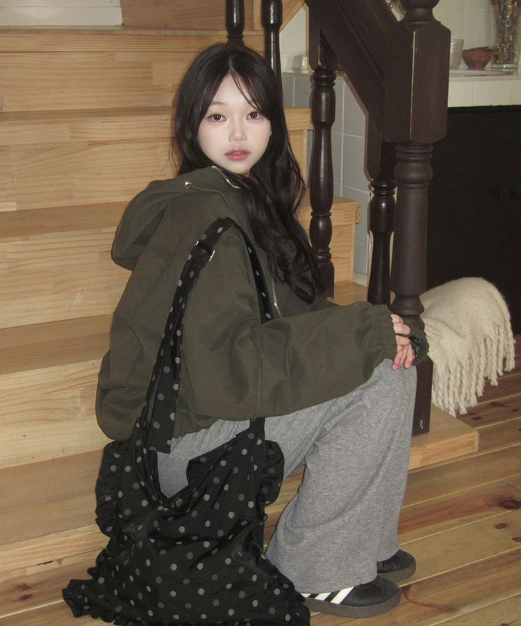 ドットフリルショルダークロスバッグ BLACK