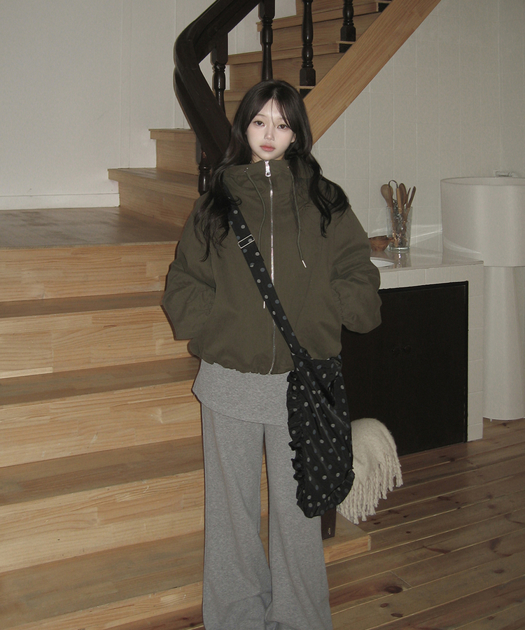 ドットフリルショルダークロスバッグ BLACK