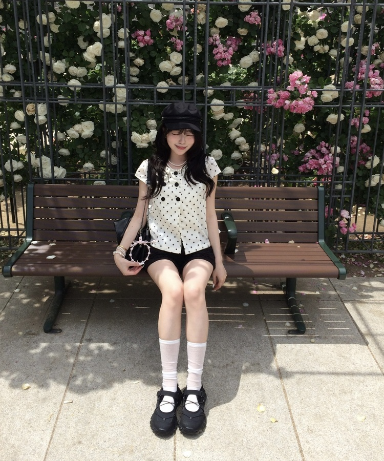 더블 버튼 도트 블라우스 아이보리