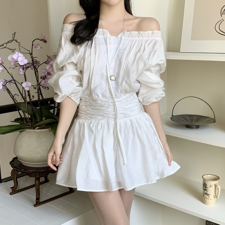 オフショルダーフリルミニワンピース IVORY