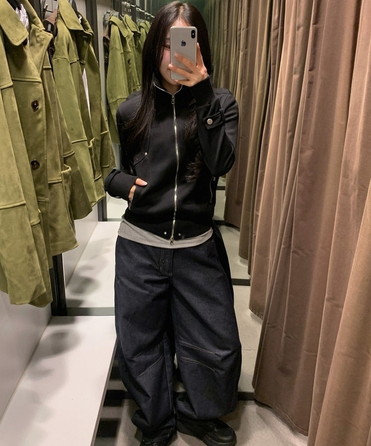 ラインピンタックジップアップジャンパー BLACK