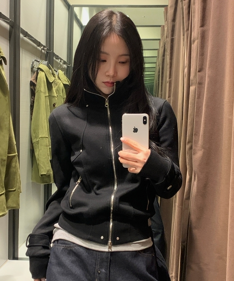 ラインピンタックジップアップジャンパー BLACK