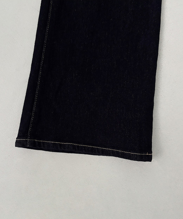 ノンフェードセミブーツカットデニム