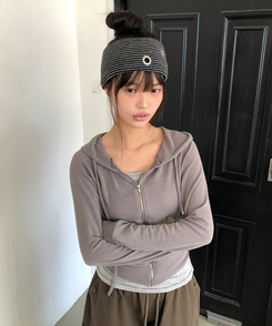 スリムフードジップアップ(7color) KHAKI