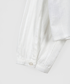 アイレットストリングブラウス