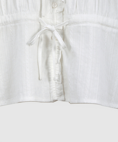 アイレットストリングブラウス