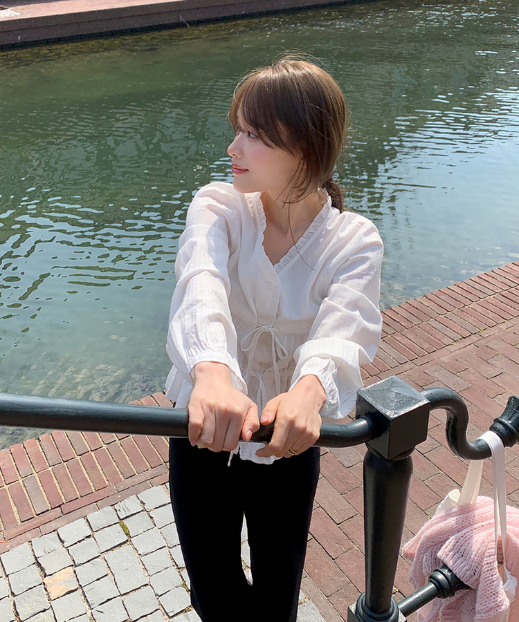 アイレットストリングブラウス IVORY