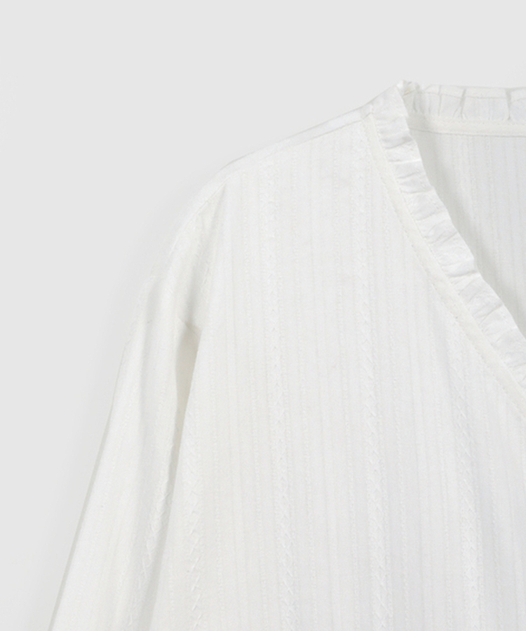 アイレットストリングブラウス