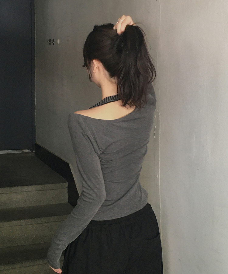 ストライプホルターネックレイヤードトップス CHARCOAL