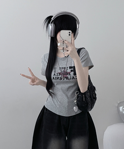 ビンテージレタリングセミクロップ半袖Tシャツ GREY