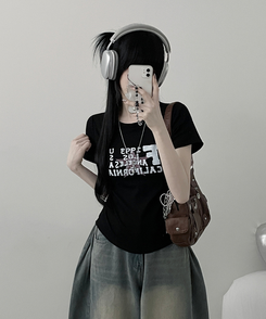 ビンテージレタリングセミクロップ半袖Tシャツ BLACK