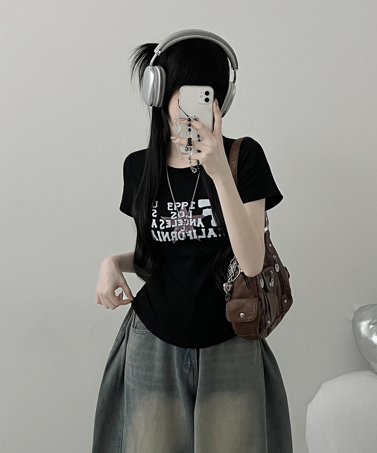 ビンテージレタリングセミクロップ半袖Tシャツ BLACK