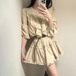 【SET】【ベルト付き】フリルブラウス＋ミニスカート BEIGE