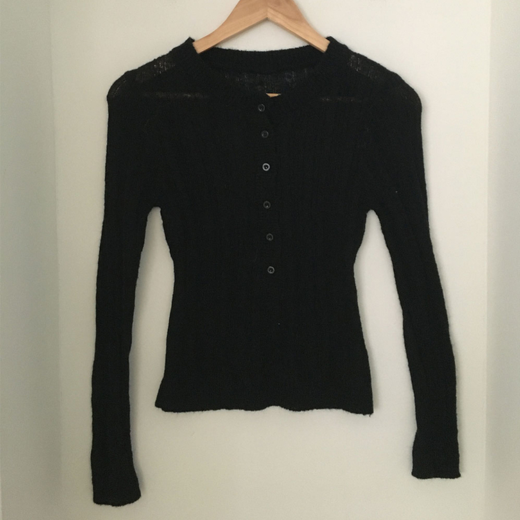 【タイ付き】レイヤードボタンシースルーニット