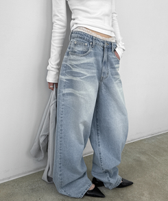 ウォッシングワイドデニムパンツ LIGHT BLUE