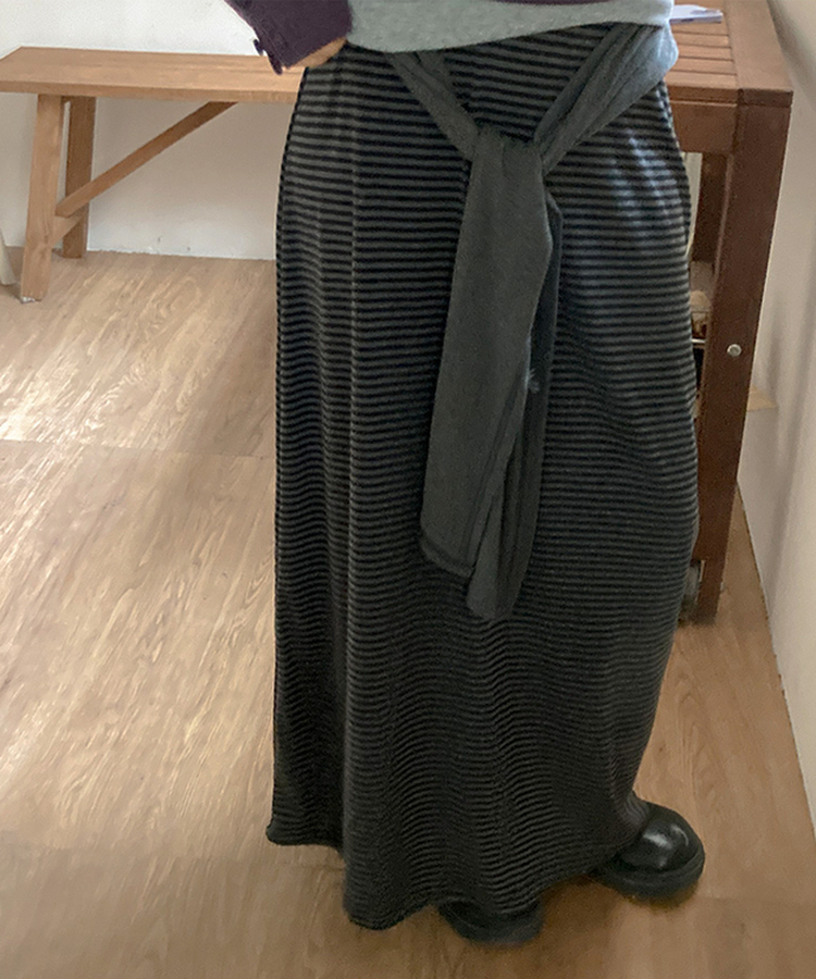 ボーダーレイヤードロングスカート CHARCOAL