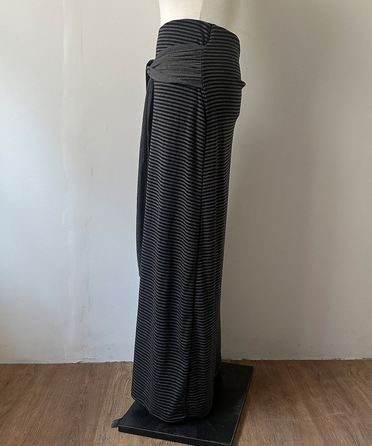 ボーダーレイヤードロングスカート