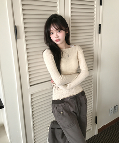 パンチングスリムフィットTシャツ CREAM