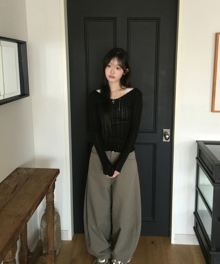 パンチングスリムフィットTシャツ BLACK