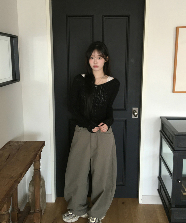 パンチングスリムフィットTシャツ BLACK