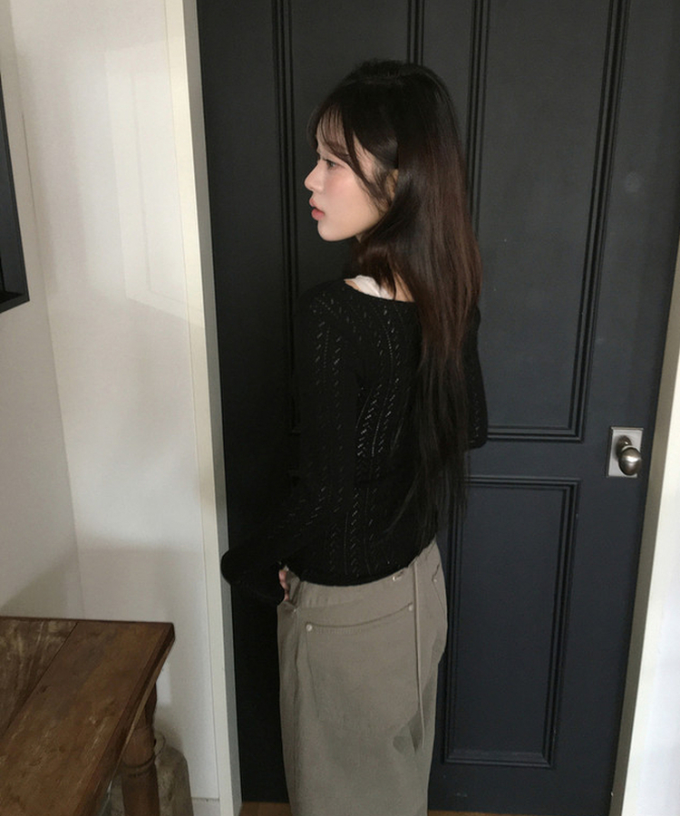 パンチングスリムフィットTシャツ BLACK