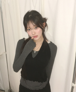 【SET】フリルレイヤードトップ CHARCOAL